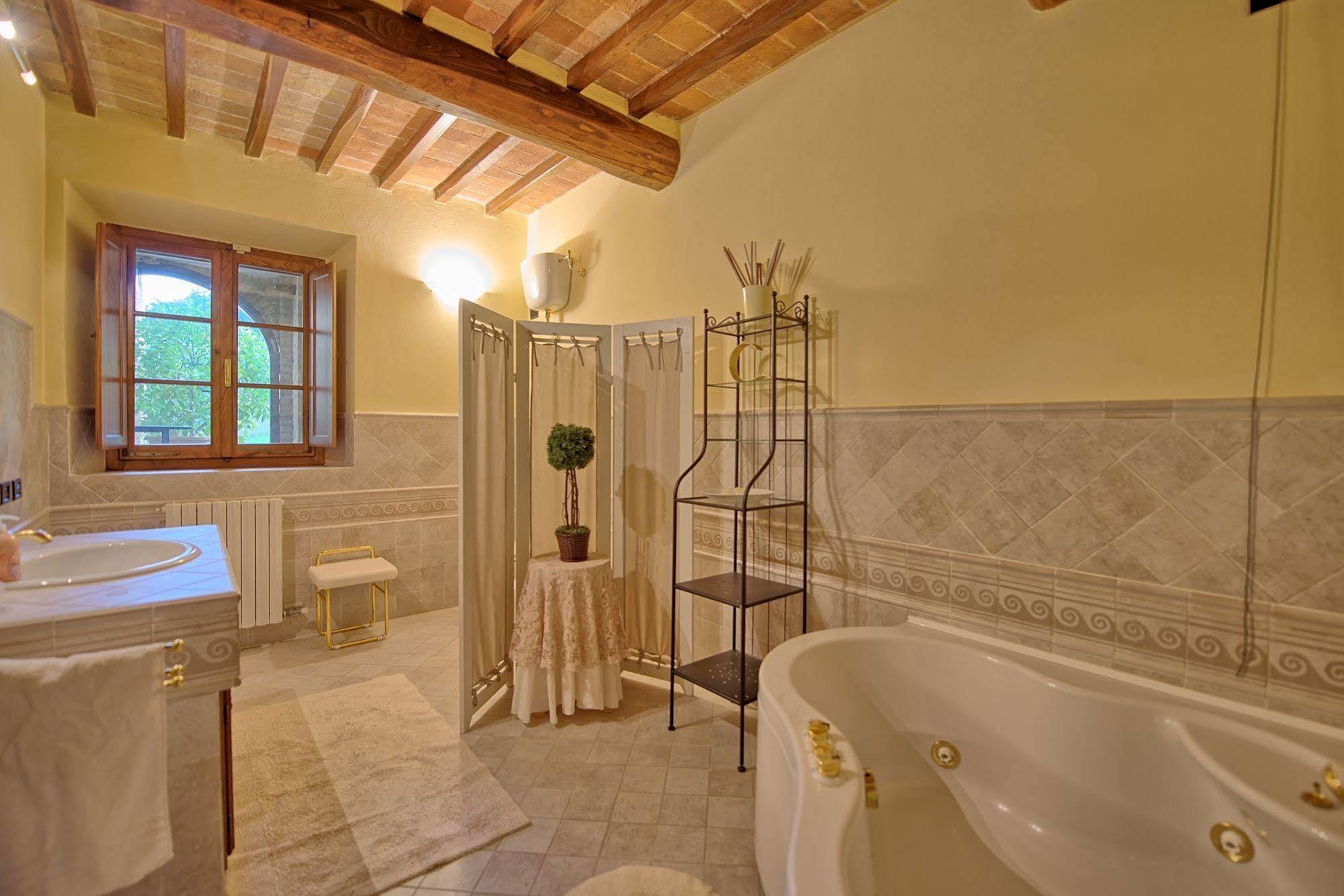 Villa Rachele Casole dʼElsa Kültér fotó